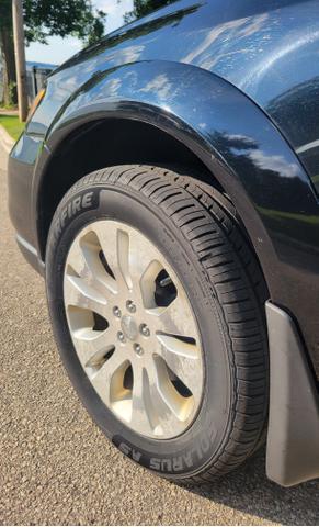 Photo of 2009 Black Subaru Outback