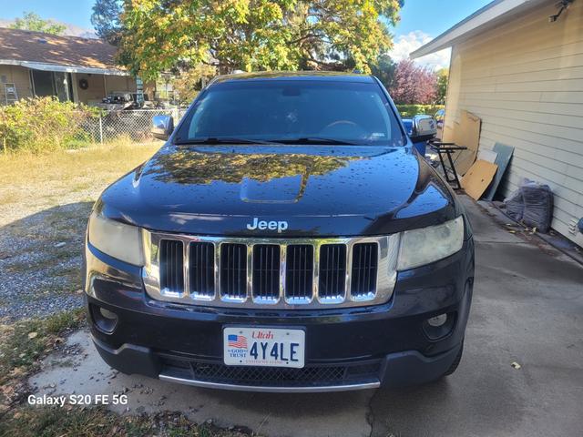 Photo of 2013 Black Jeep Grand Cherokee