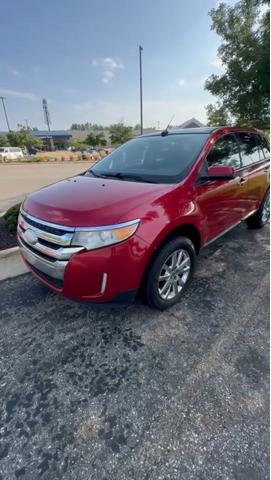 Photo of 2011 Red Ford Edge