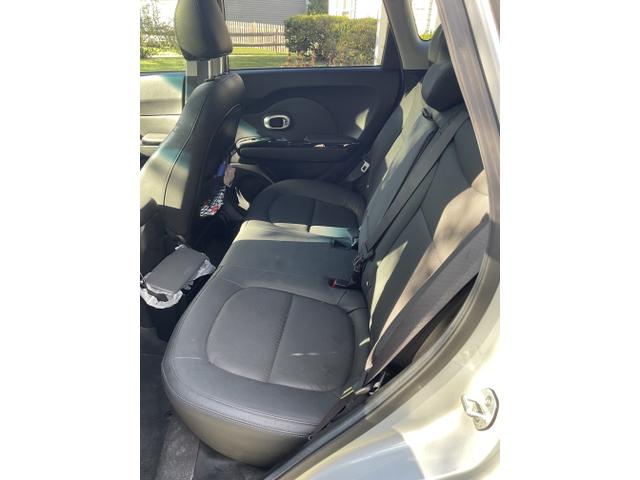 Photo of 2016 Silver Kia Soul