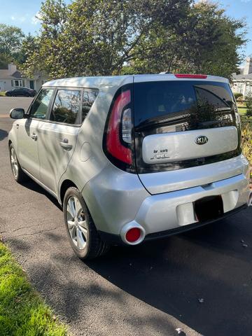 Photo of 2016 Silver Kia Soul