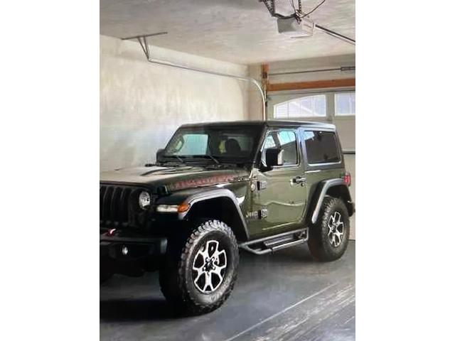 Photo of 2021 Green Jeep Wrangler