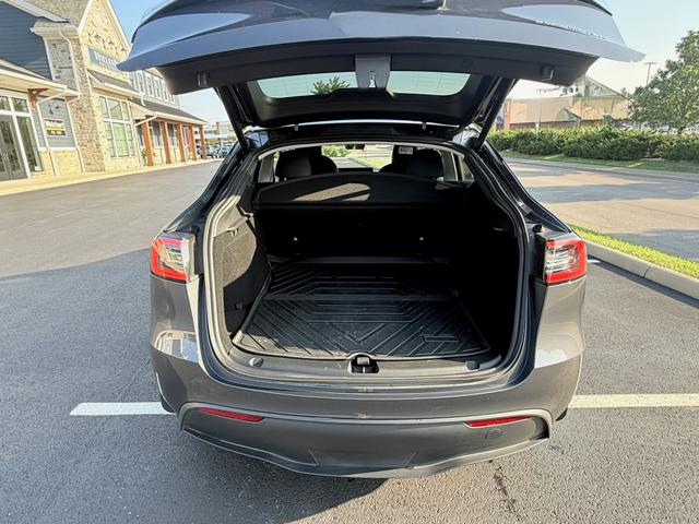 Photo of 2023 Gray Tesla Model Y
