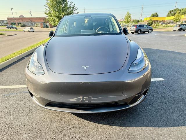 Photo of 2023 Gray Tesla Model Y