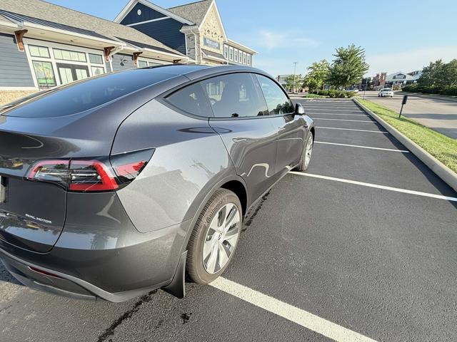Photo of 2023 Gray Tesla Model Y
