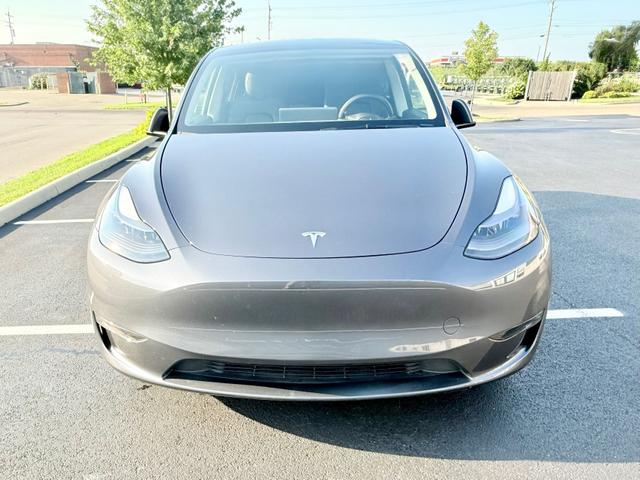 Photo of 2023 Gray Tesla Model Y