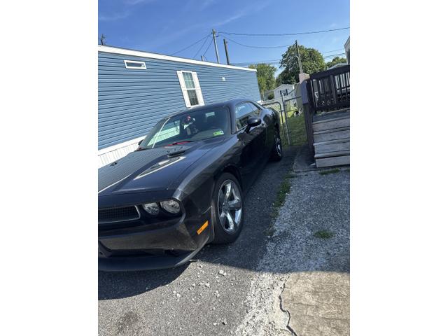 Photo of 2014 Black Dodge Challenger