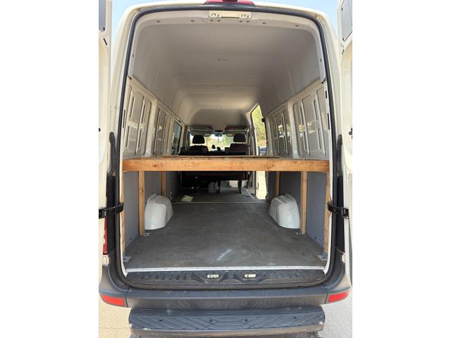 Photo of 2015 White Mercedes-Benz Sprinter