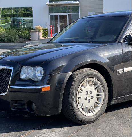 Photo of 2010 Black Chrysler 300C
