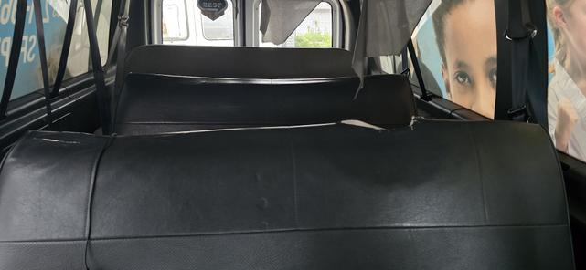 Photo of 1996 Blue Ford Club Wagon