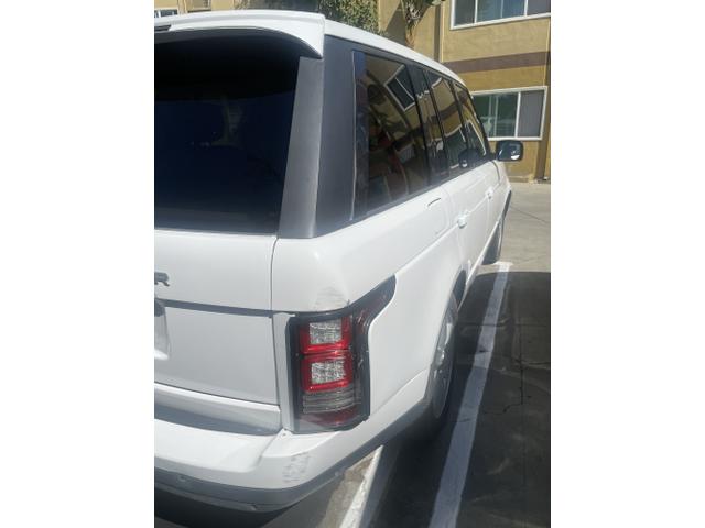 Photo of 2005 White Land Rover Range Rover
