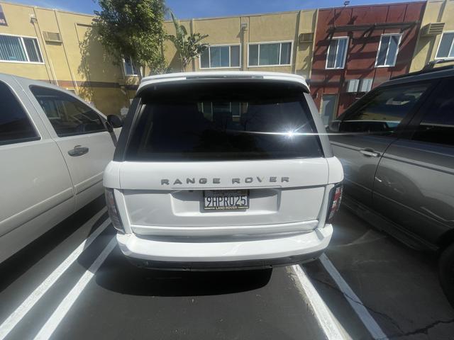 Photo of 2005 White Land Rover Range Rover
