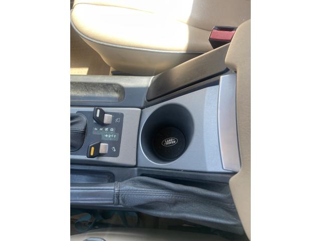 Photo of 2005 White Land Rover Range Rover
