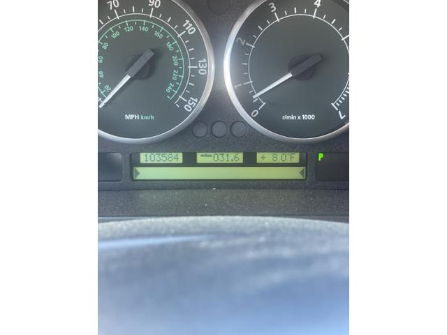 Photo of 2005 White Land Rover Range Rover