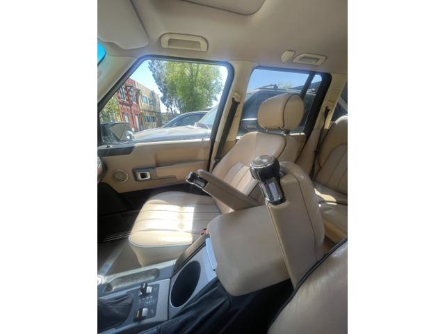 Photo of 2005 White Land Rover Range Rover