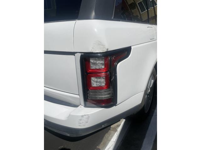 Photo of 2005 White Land Rover Range Rover