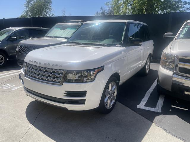 Photo of 2005 White Land Rover Range Rover