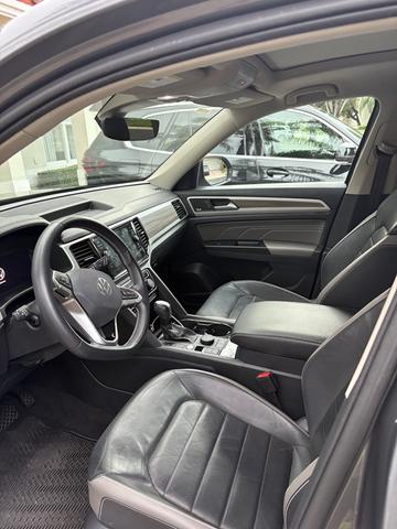 Photo of 2021 Gray Volkswagen Atlas