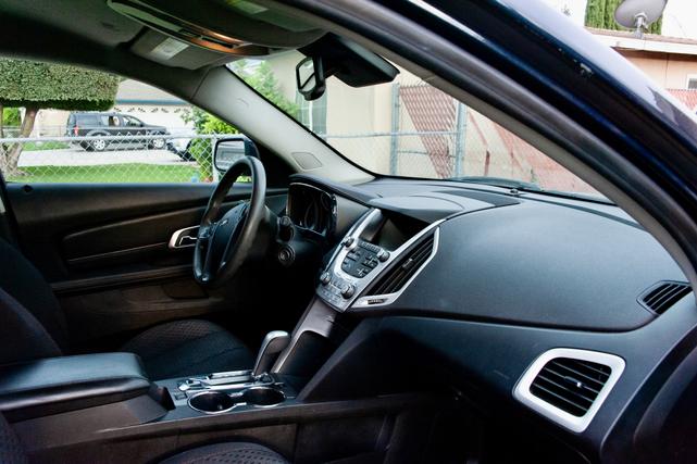 Photo of 2015 Blue GMC Terrain