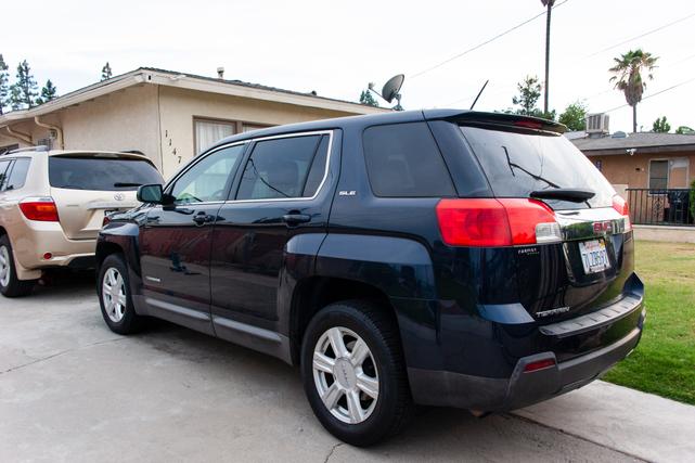Photo of 2015 Blue GMC Terrain