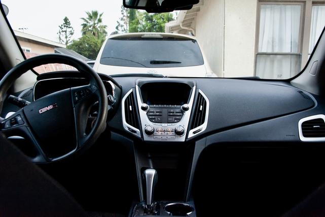Photo of 2015 Blue GMC Terrain