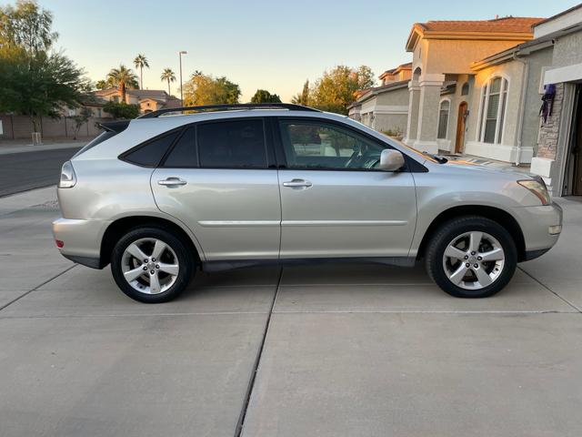 Photo of 2004 Gray Lexus RX 330