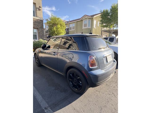 Photo of 2010 Blue MINI Cooper