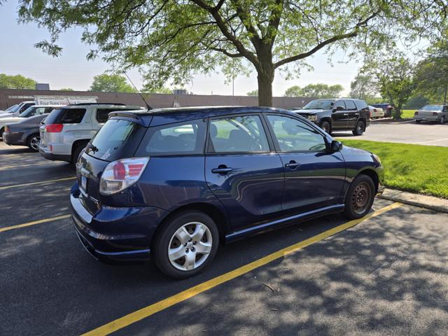 Photo of 2006 Blue Toyota Matrix