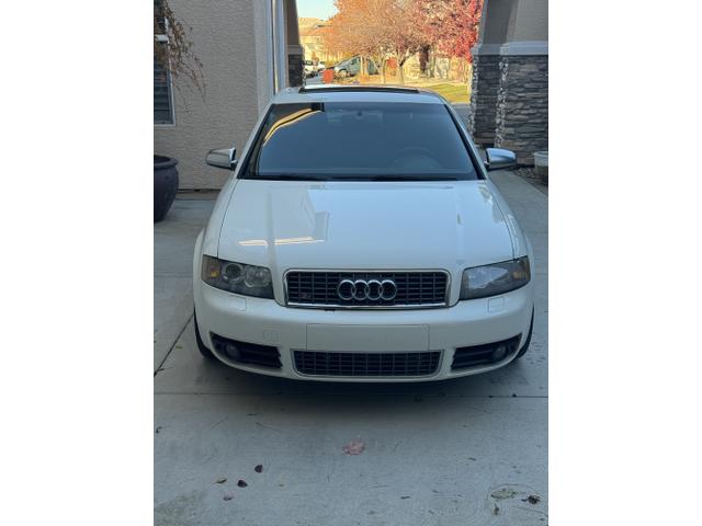 Photo of 2005 White Audi S4