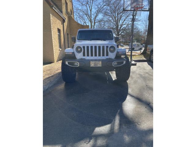 Photo of 2021 White Jeep Wrangler Unlimited