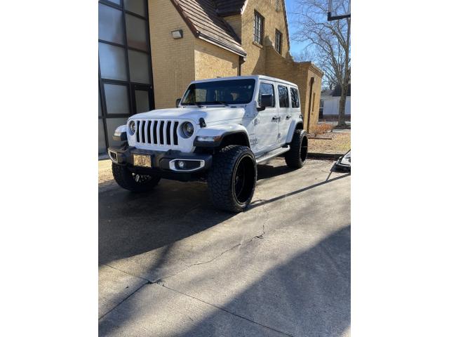 Photo of 2021 White Jeep Wrangler Unlimited