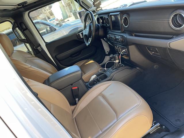 Photo of 2021 White Jeep Wrangler Unlimited