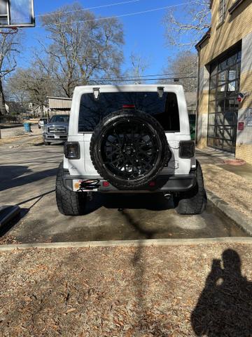 Photo of 2021 White Jeep Wrangler Unlimited