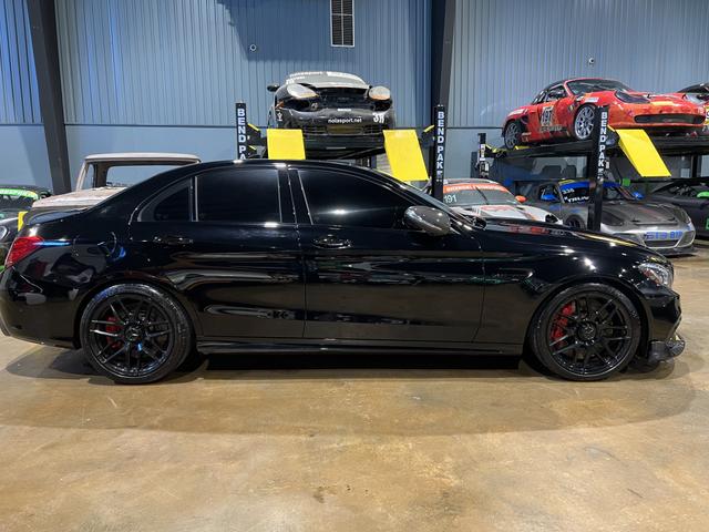 Photo of 2016 Black Mercedes-Benz C-Class