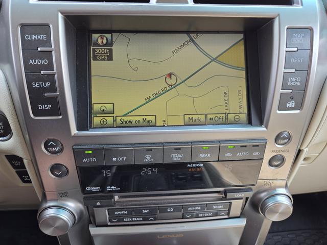 Photo of 2010 White Lexus GX 460