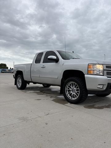 Photo of 2012 Silver Chevrolet Silverado 1500