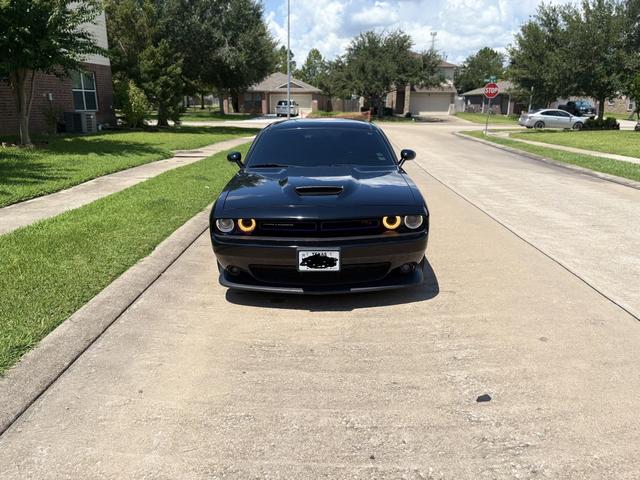 Photo of 2019 Black Dodge Challenger