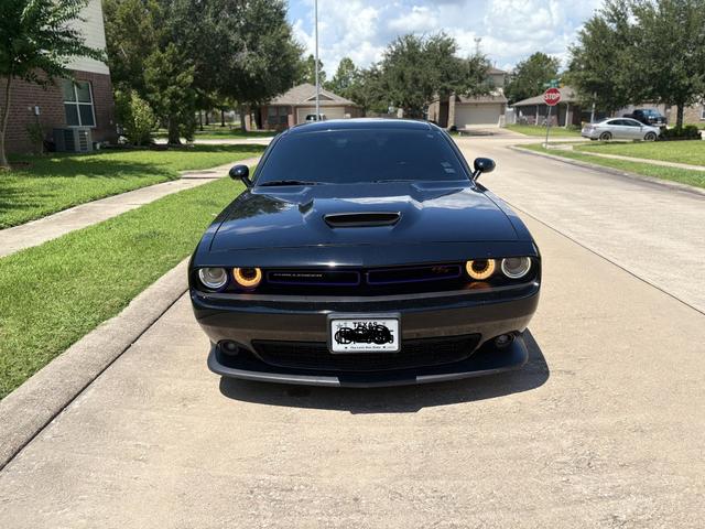 Photo of 2019 Black Dodge Challenger