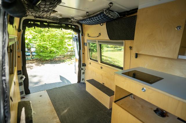 Photo of 2007 Gray Dodge Sprinter
