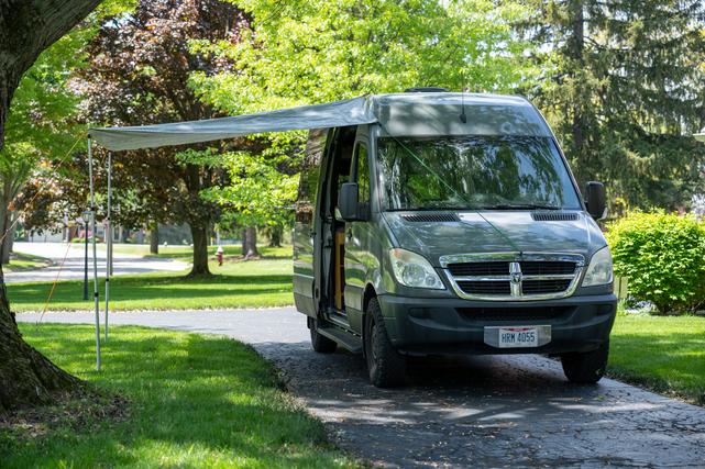 Photo of 2007 Gray Dodge Sprinter