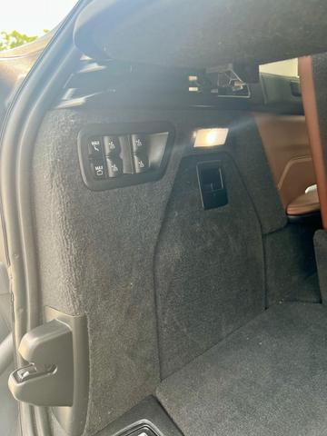 Photo of 2021 Gray BMW X7