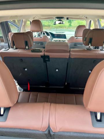 Photo of 2021 Gray BMW X7