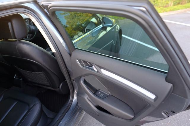 Photo of 2016 Gray Audi A3 e-tron