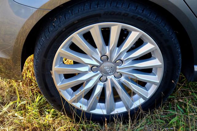 Photo of 2016 Gray Audi A3 e-tron