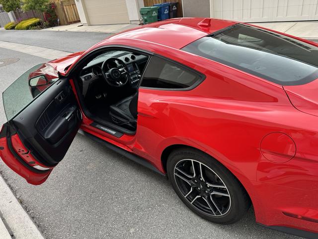 Photo of 2020 Red Ford Mustang