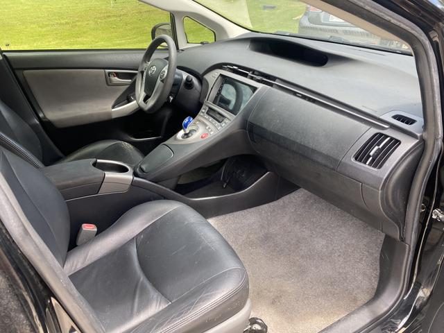 Photo of 2014 Black Toyota Prius