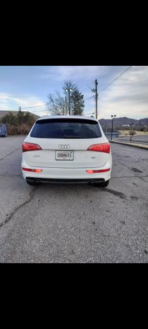 Photo of 2012 White Audi Q5