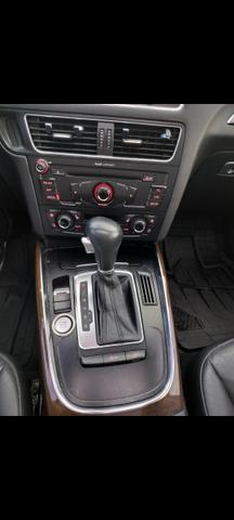 Photo of 2012 White Audi Q5