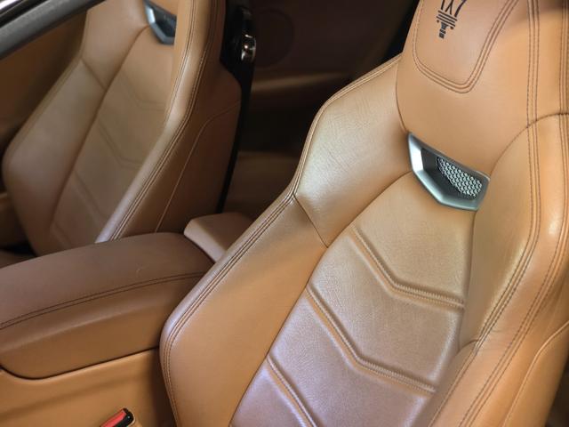 Photo of 2015 Gray Maserati GranTurismo