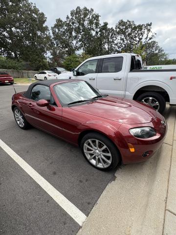 Photo of 2008 Red Mazda MX-5 Miata